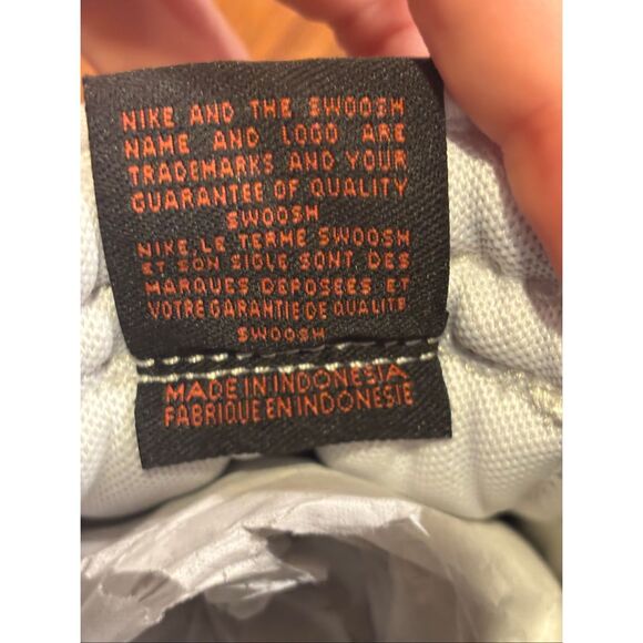 Nike Men's Black & White Dunk Low Retro Lace-up Red Swoosh Sneakers Sz 8.5 NWOT - Picture 6 of 10